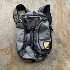 Lululemon utility multi use duffle/backpack
